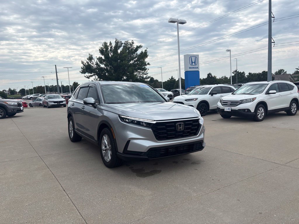 Certified 2025 Honda CR-V EX image 3