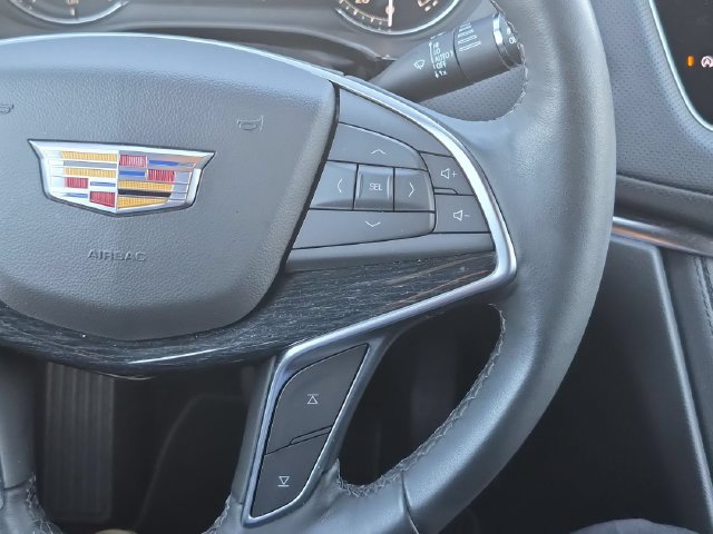 Used 2024 Cadillac XT5 Premium Luxury AWD/4WD image 17