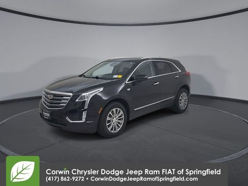 Used 2017 Cadillac XT5 Luxury w/ Driver Awareness Package image 7