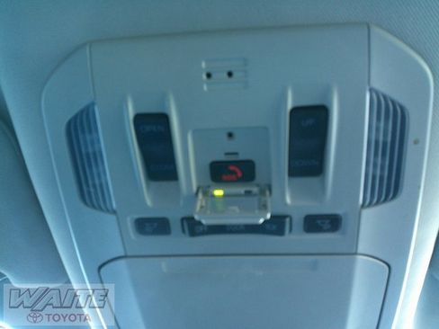 Certified 2021 Toyota Highlander XLE image 23