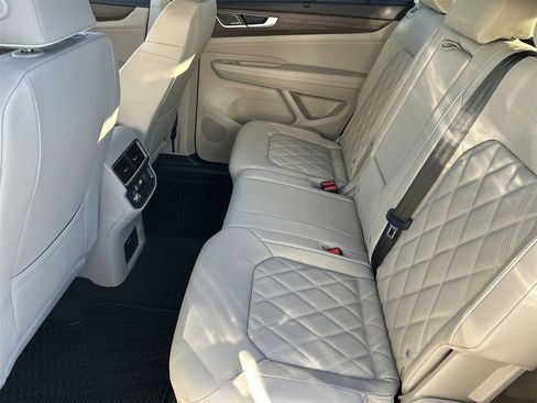 New 2026 Volkswagen Atlas SEL Premium R-Line image 13