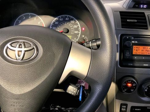 Used 2012 Toyota Corolla LE FWD image 24