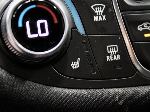 Used 2024 Chevrolet Malibu LT image 4