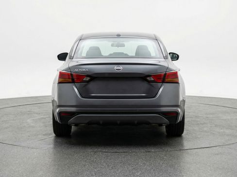 Used 2025 Nissan Altima 2.5 SV image 7