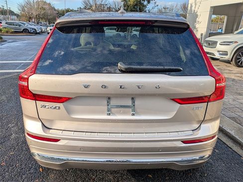 Certified 2023 Volvo XC60 B5 Ultimate w/ Protection Package Premier image 5
