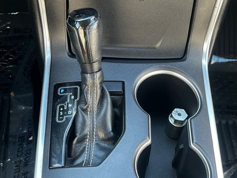 Used 2016 Toyota Camry SE image 31