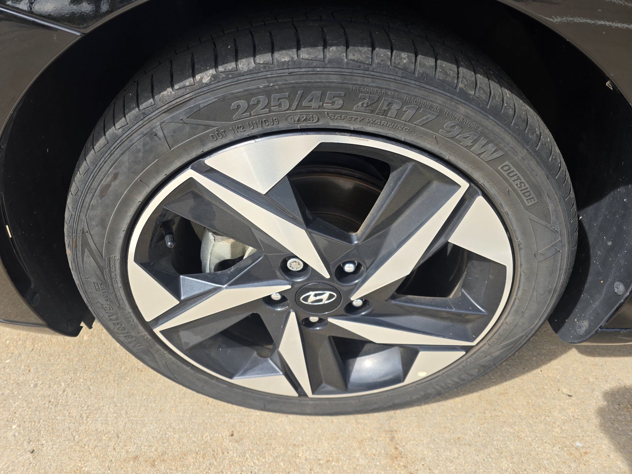 Used 2023 Hyundai Elantra SEL w/ Convenience Package FWD image 10