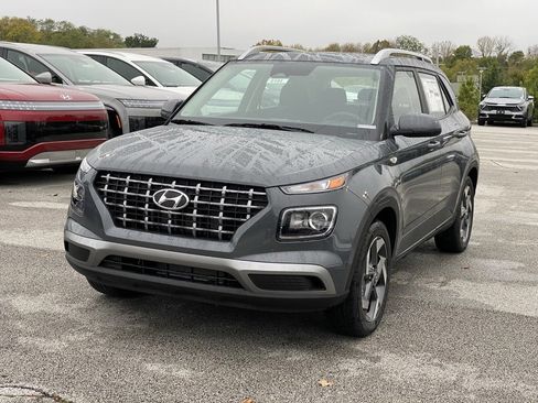 New 2026 Hyundai Venue SEL image 3