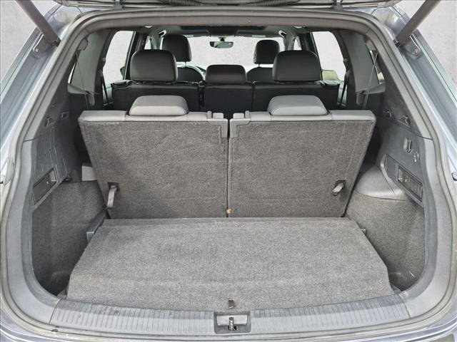 Used 2019 Volkswagen Tiguan SEL Premium R-Line FWD image 6