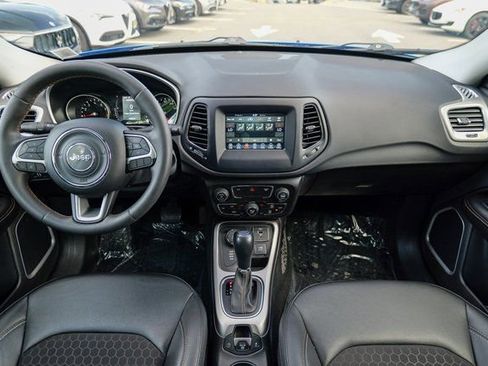 Used 2021 Jeep Compass Latitude image 35