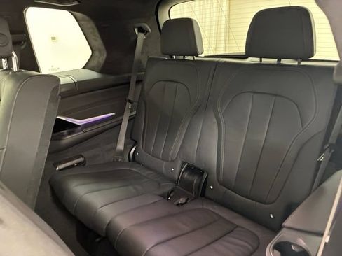 Used 2022 BMW X7 xDrive40i w/ Executive Package AWD/4WD image 18