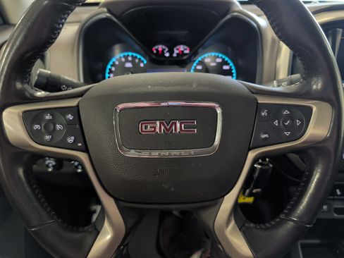Used 2021 GMC Canyon Denali image 10
