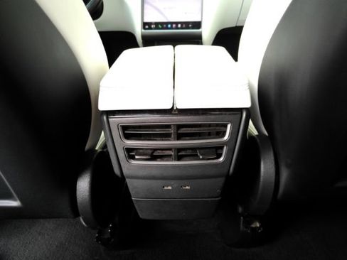 Used 2020 Tesla Model X AWD/4WD image 31
