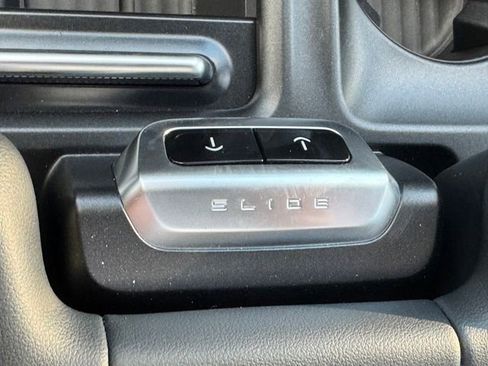 New 2026 Ford Expedition Platinum w/ Stealth Performance Package image 25