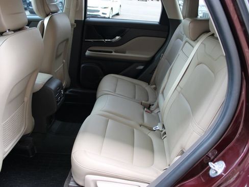 Used 2020 Lincoln Corsair AWD w/ Premium Package image 38