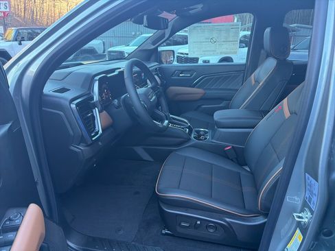 New 2026 GMC Canyon AT4 image 8