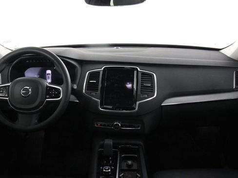 Certified 2023 Volvo XC90 B5 Core w/ Protection Package Premier image 7