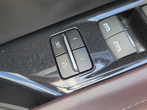 Used 2021 Cadillac Escalade ESV Sport Platinum w/ Heavy-Duty Trailer Package AWD/4WD image 31
