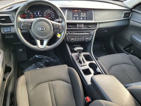 Used 2018 Kia Optima LX image 18