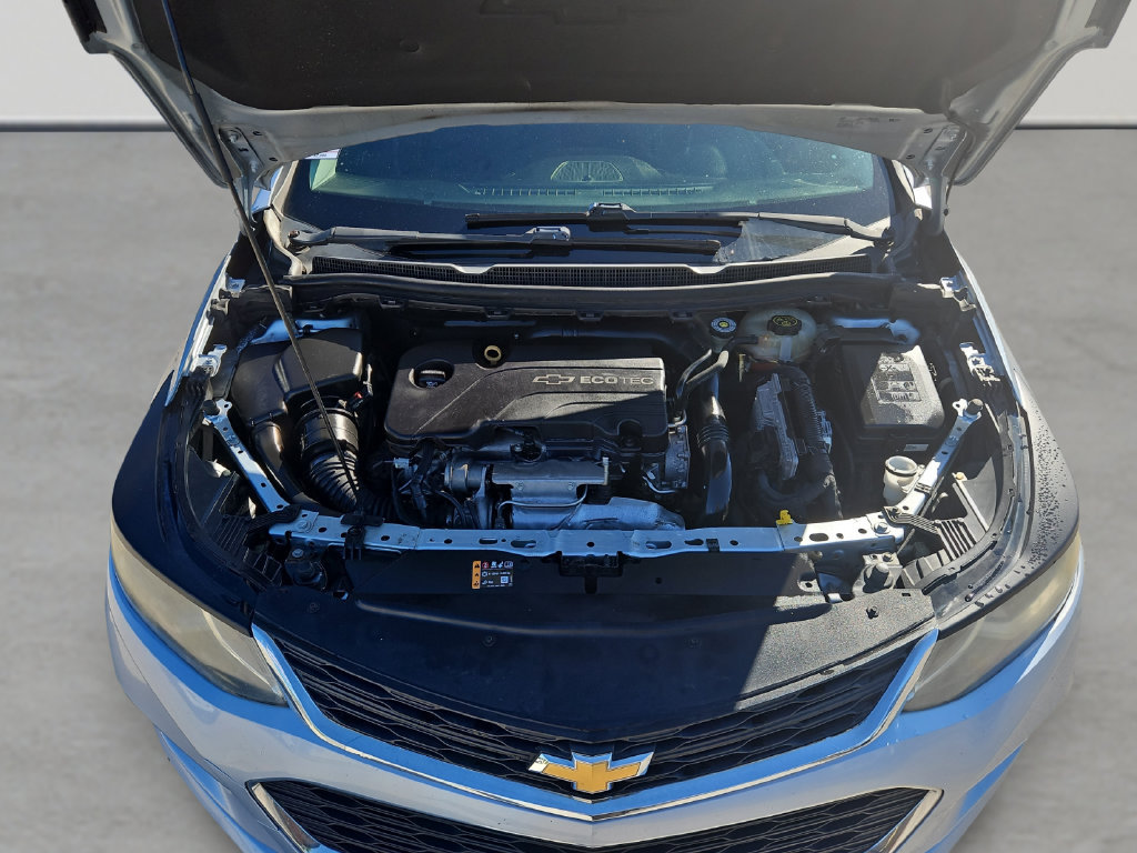 Used 2018 Chevrolet Cruze LT w/ LT Fleet Convenience Package FWD image 19
