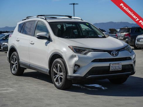 Used 2016 Toyota RAV4 XLE FWD image 3