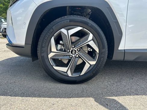 Used 2024 Hyundai Tucson Limited AWD/4WD image 11