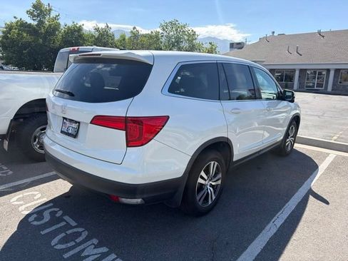 Used 2017 Honda Pilot EX image 7