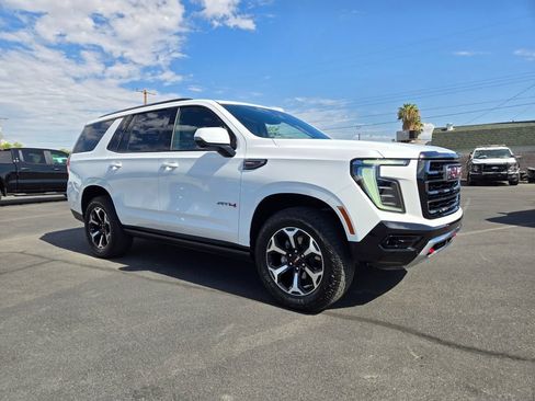 Used 2025 GMC Yukon AT4 w/ AT4 Premium Package AWD/4WD image 1