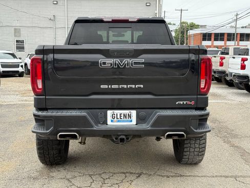 Used 2021 GMC Sierra 1500 AT4 w/ AT4 Preferred Package AWD/4WD image 8