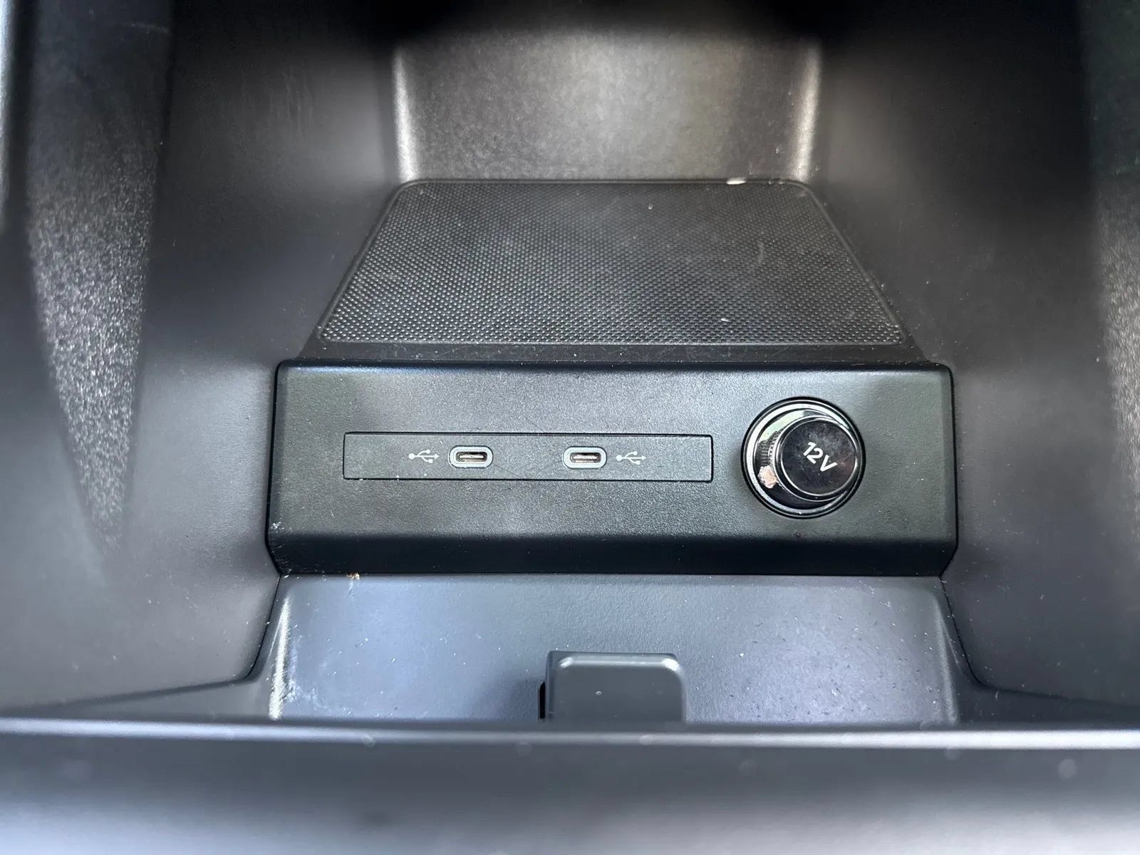 Used 2024 Audi Q4 e-tron Premium Plus AWD/4WD image 30