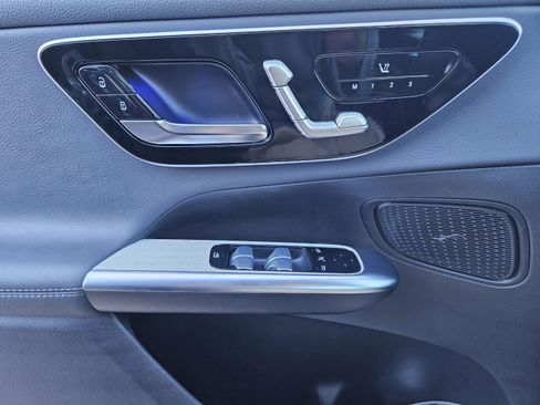 Certified 2025 Mercedes-Benz GLC 300 300 image 15