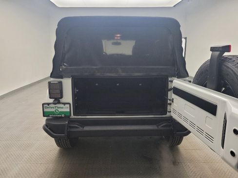 Used 2018 Jeep Wrangler Unlimited Sport AWD/4WD image 29