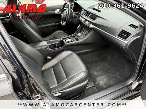 Used 2012 Lexus CT 200h Premium w/ Premium Audio Pkg image 9