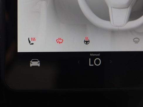 Used 2025 Tesla Model Y Long Range image 8