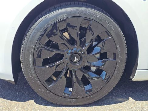 Used 2021 Tesla Model 3 Standard Range Plus RWD image 7