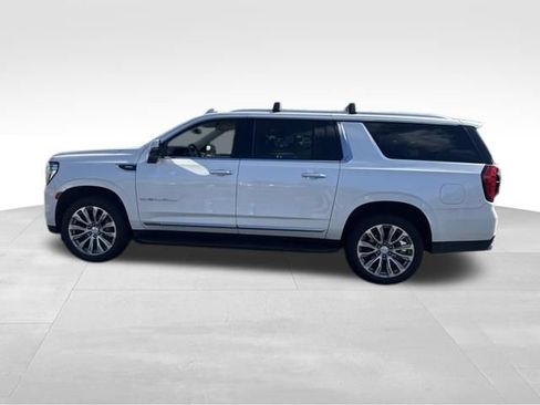 Used 2021 GMC Yukon XL Denali AWD/4WD image 12