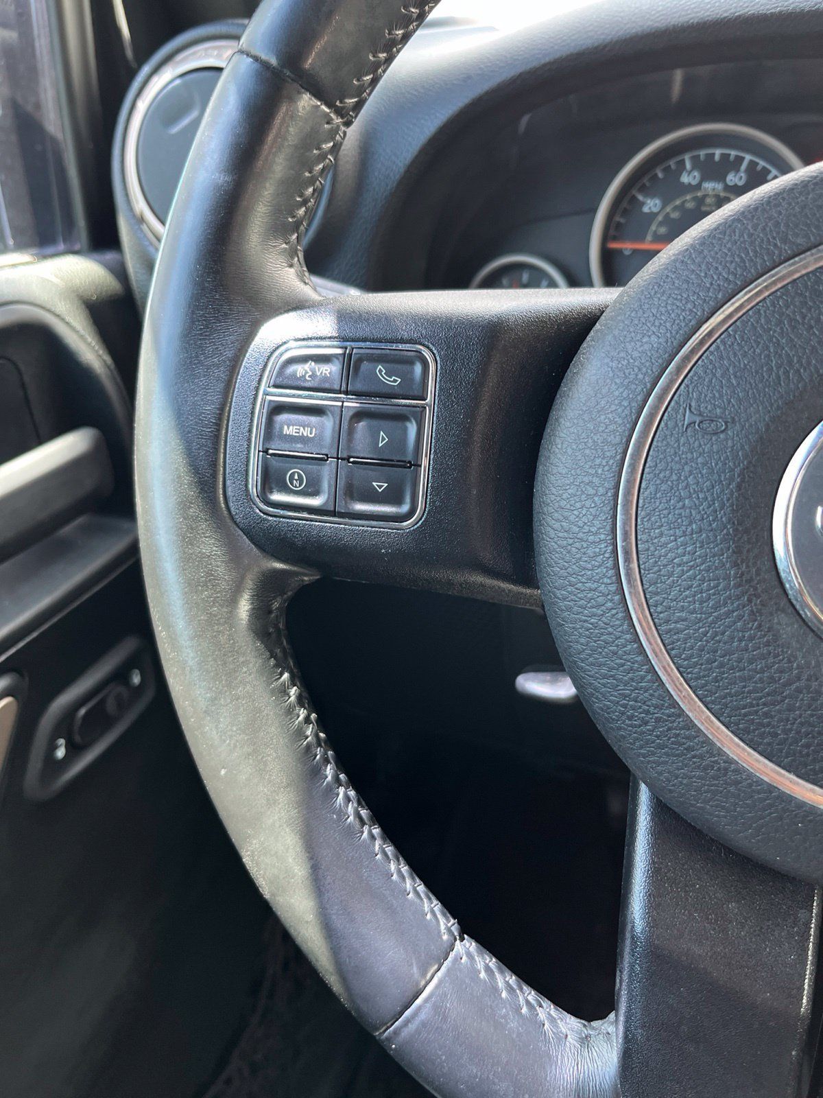 Used 2016 Jeep Wrangler Unlimited Sahara AWD/4WD image 20