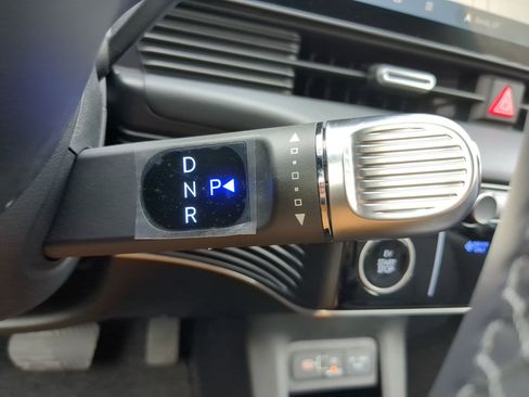 Used 2025 Hyundai Ioniq 5 Limited image 26