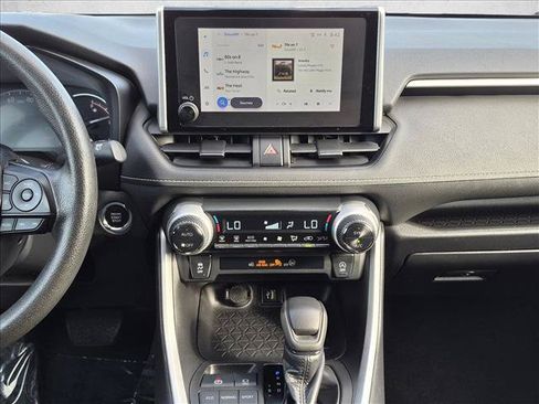 Used 2024 Toyota RAV4 XLE FWD image 14