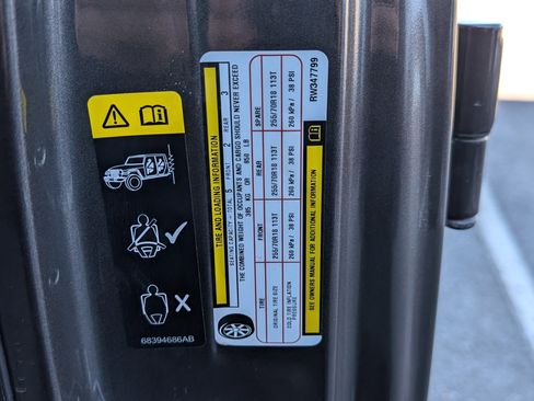 Used 2024 Jeep Wrangler Sahara w/ Safety Group image 35