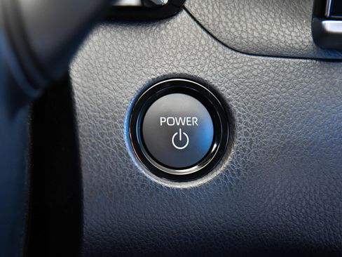 Used 2026 Toyota Camry SE FWD image 31