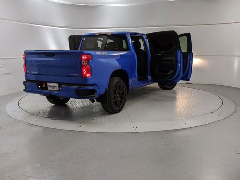 Used 2025 Chevrolet Silverado 1500 Custom image 9