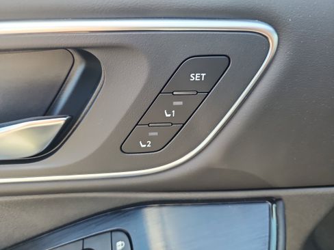 New 2026 Nissan Rogue Platinum AWD/4WD image 13