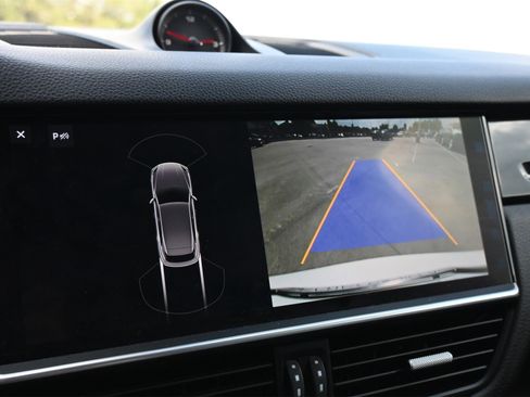 Used 2019 Porsche Cayenne image 13