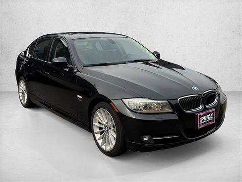 Used 2011 BMW 335i xDrive Sedan AWD/4WD image 3