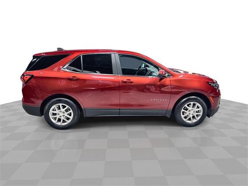 Used 2023 Chevrolet Equinox LT image 9
