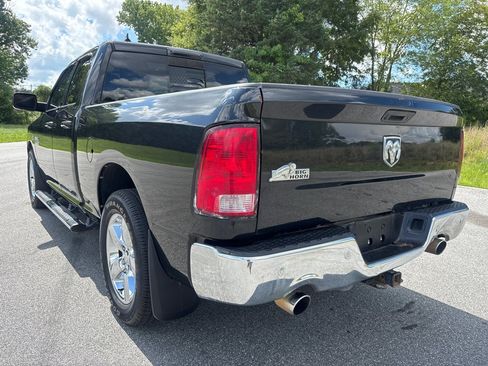 Used 2017 RAM 1500 Big Horn RWD image 3