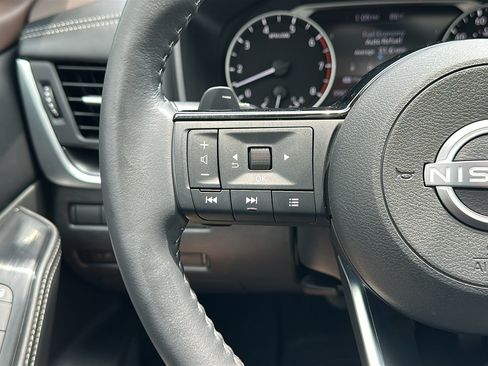 Certified 2023 Nissan Rogue SV w/ SV Premium B Package AWD/4WD image 15