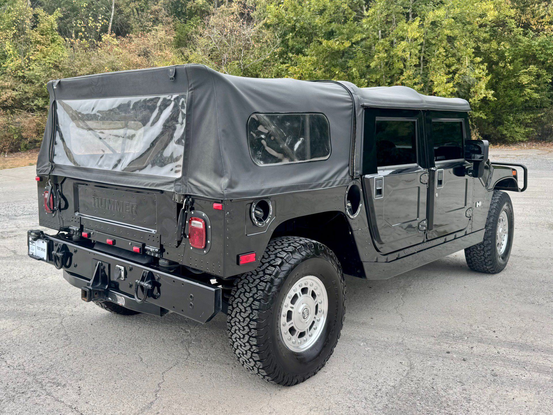 Used 2004 HUMMER H1 4-Door Open Top AWD/4WD image 3