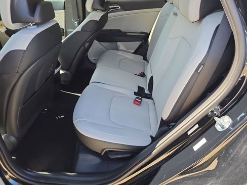 New 2026 Kia Sportage EX image 17